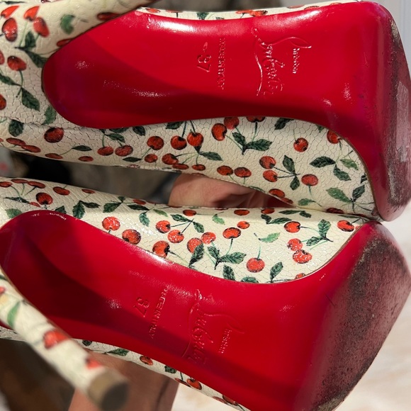 Authentic Christian Louboutin PIGALLE FOLLIES 100 pumps cherry print EU37/US6.5 - Picture 12 of 13